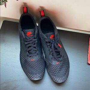 Nike Air Max Motion 2